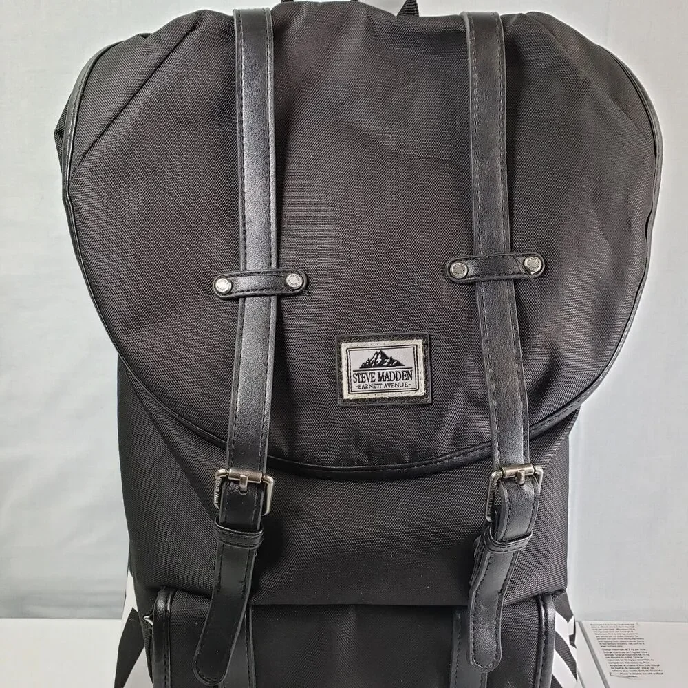 STEVE MADDEN Classic Utility LOGO Backpack/ Laptop Bag Black And White